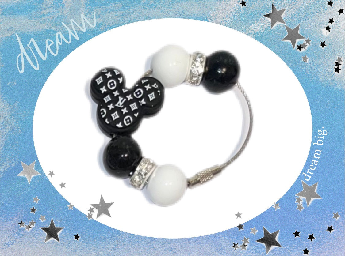 Fancy mouse cup charm